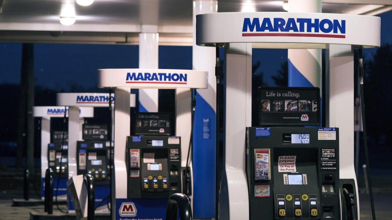 Marathon Gas Stations Along North Federal Highway