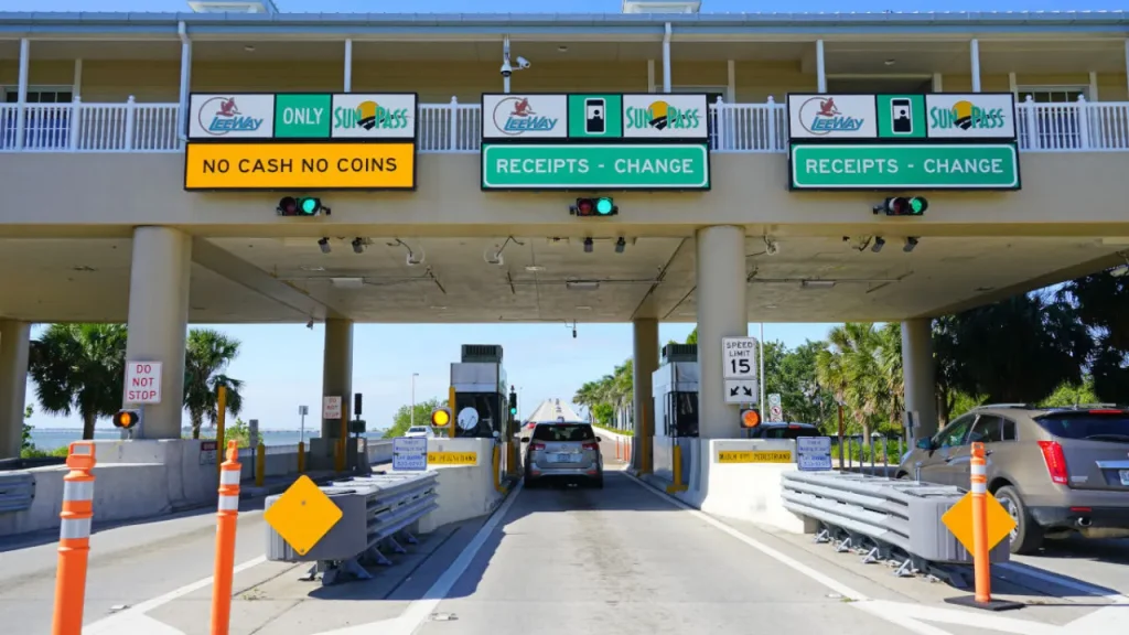 toll between Fort Lauderdale to Miami Drive